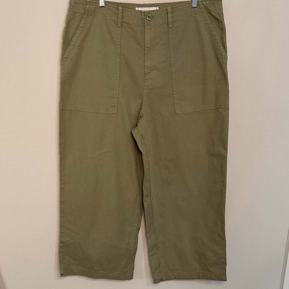 BDG Olive Green Utility Crop Pants